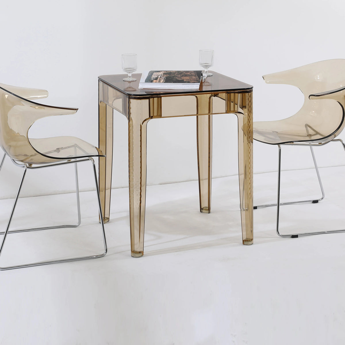 Wholesale Factory Price Modern Simple Design Tempered Glass Top Transparent Restaurant Small Dining Table Set 2 Chairs