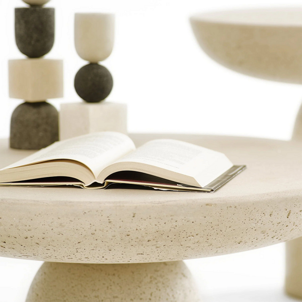 Minimalist Design Round Shape Tea Table Home Furniture Contemporary Side Table Concrete Coffee Table for Living Room