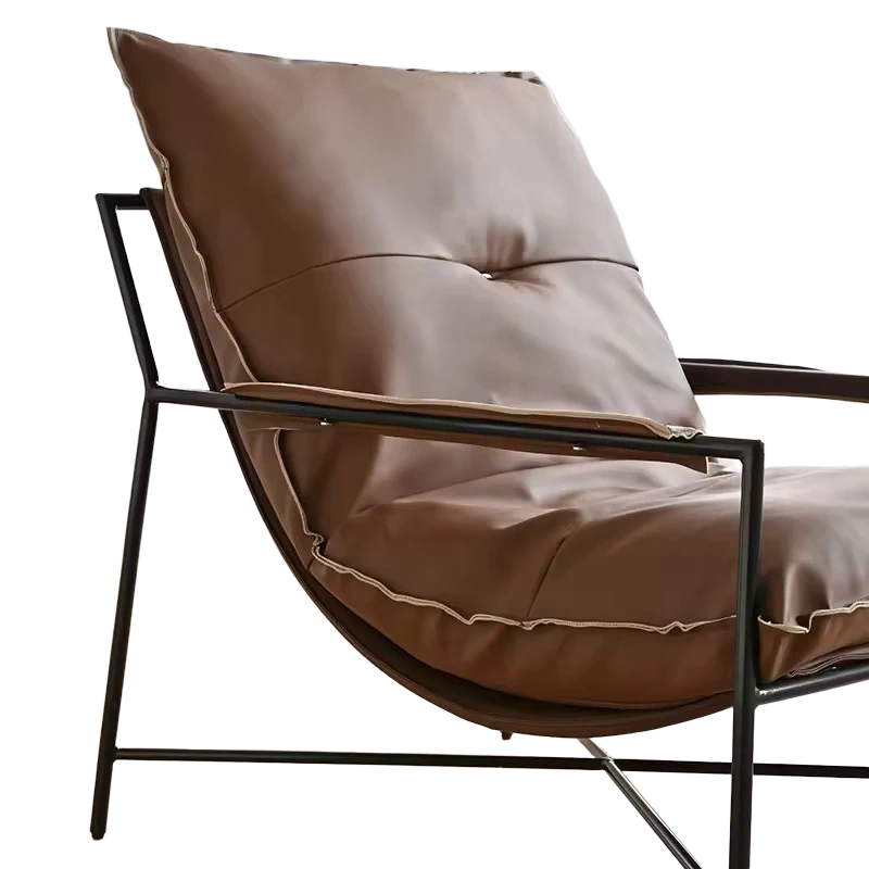 Classical Comfortable Medieval Armchairs Leather Waiting Chairs for Hotel and Café